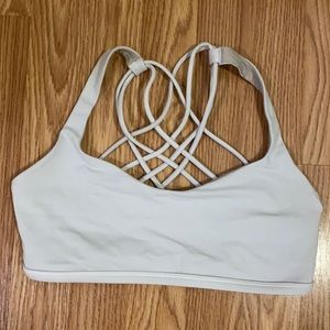Lululemon sports bra